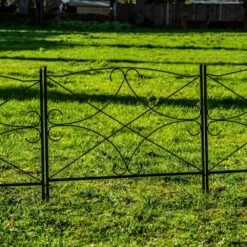 Woodside Hanworth Metal Garden Border Edging, Outdoor Lawn Fencing, 2.4m Total Length, Pack Of 4 10 Woodside Hanworth Metal Garden Border Edging, Outdoor Lawn Fencing, 2.4m Total Length, Pack Of 4 -ALA Garden Shop QEEAL2CFAEX